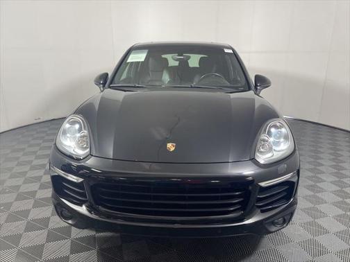 2017 Porsche Cayenne Base