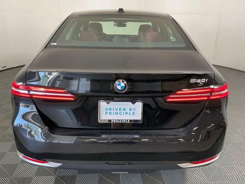 2026 BMW 530 i