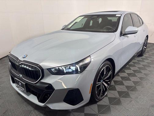 Brooklyn Grey Metallic 2024 BMW 530 530i