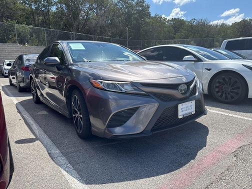 2019 Toyota Camry LE