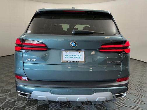 2026 BMW X5 sDrive40i