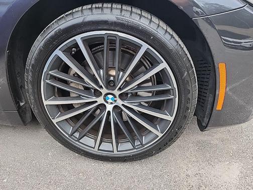 2023 BMW 530 i