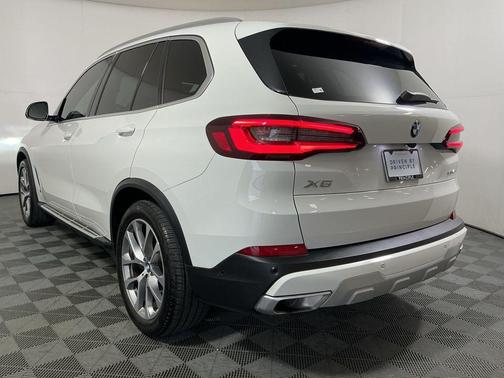 2023 BMW X5 sDrive40i