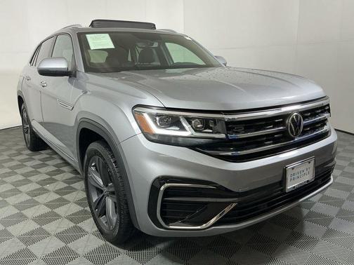 2020 Volkswagen Atlas Cross Sport 3.6L V6 SE w/Technology R-Line