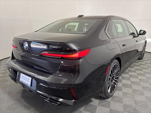 2025 BMW 760 i xDrive