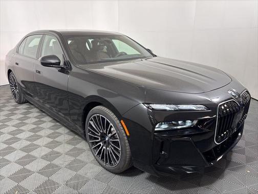 2025 BMW 760 i xDrive