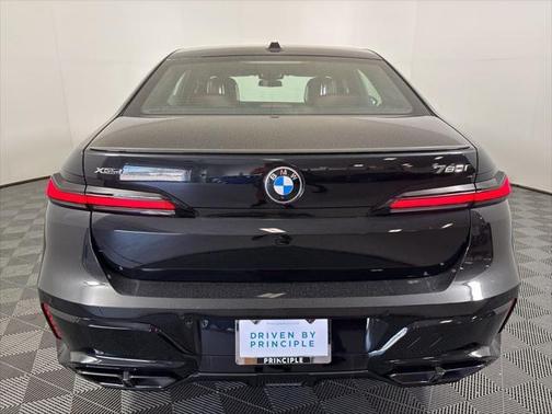 2025 BMW 760 i xDrive