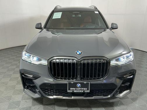 2022 BMW X7 M50i