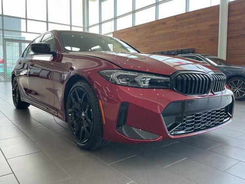 Vegas Red Metallic 2026 BMW 330 330i