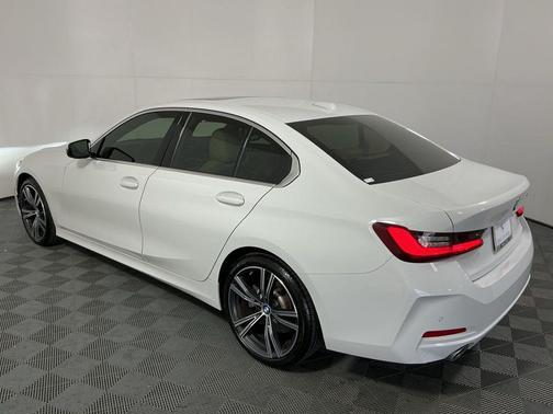 2024 BMW 330 i
