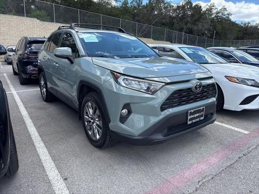2021 Toyota RAV4 XLE Premium