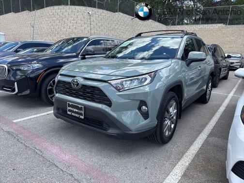 2021 Toyota RAV4 XLE Premium