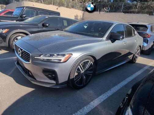 2020 Volvo S60 T5 R-Design