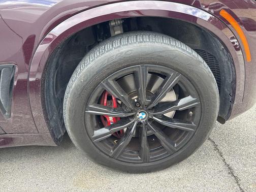 Ametrin Metallic 2022 BMW X5 M50i