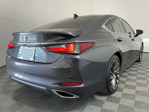 2024 Lexus ES 350 Ultra Luxury