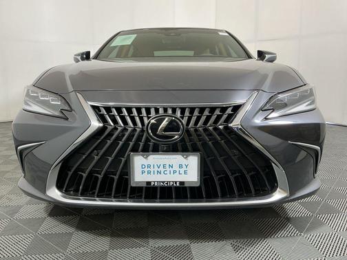 2024 Lexus ES 350 Ultra Luxury