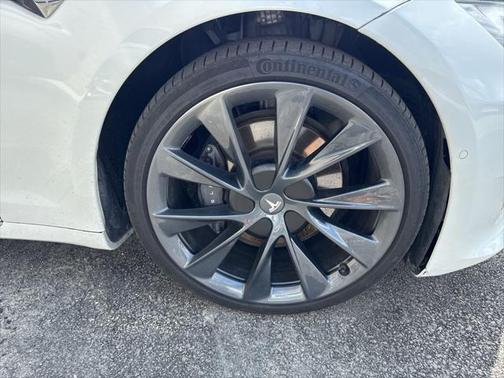 2021 Tesla Model S Long Range