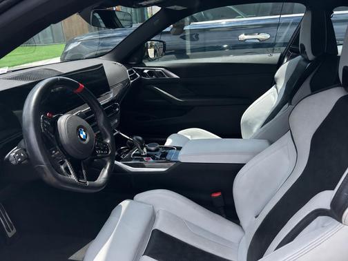 Alpine White 2025 BMW M4 Competition