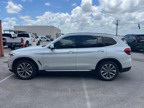 Mineral White Metallic 2018 BMW X3 xDrive30i