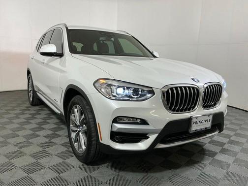 Mineral White Metallic 2018 BMW X3 xDrive30i