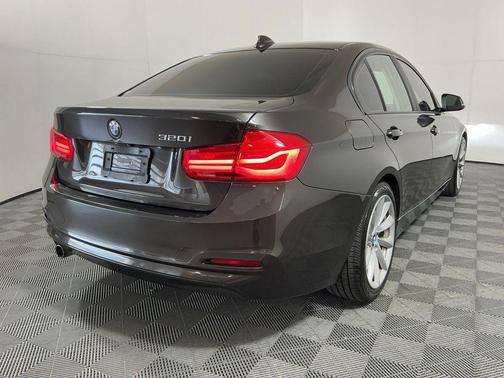 2018 BMW 320 i