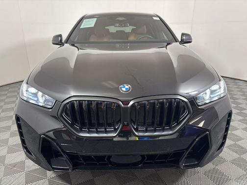 2025 BMW X6 xDrive40i