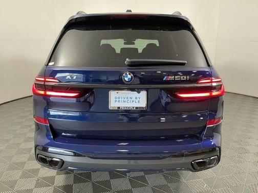 2026 BMW X7 M60i