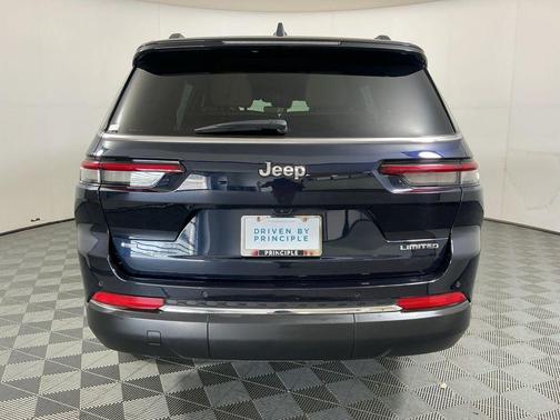 Midnight Sky 2023 Jeep Grand Cherokee L Limited