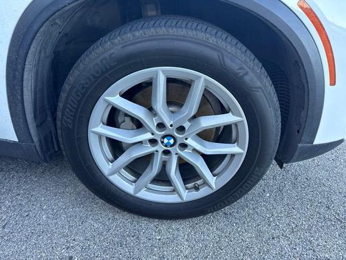Alpine White 2019 BMW X5 xDrive40i