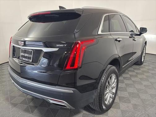 2022 Cadillac XT5 Premium Luxury