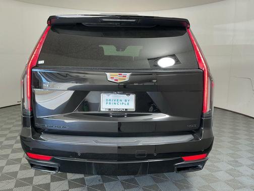 2022 Cadillac Escalade Sport