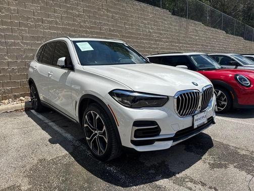 Alpine White 2023 BMW X5 sDrive40i