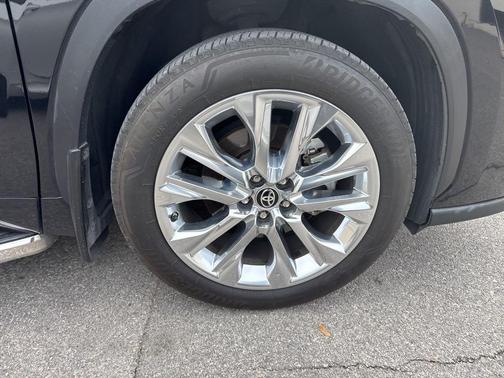 2022 Toyota Highlander Limited