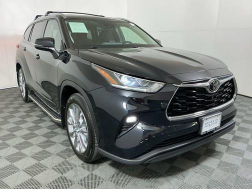 2022 Toyota Highlander Limited
