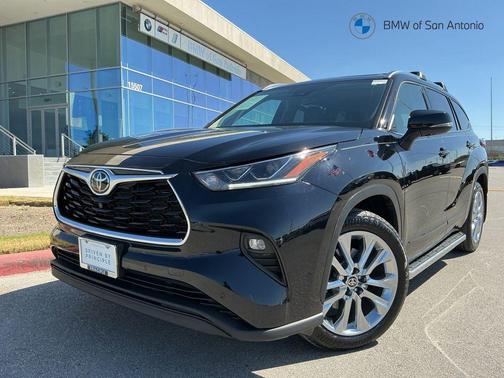 2022 Toyota Highlander Limited