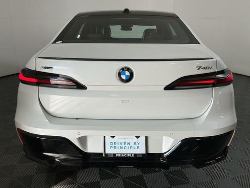 2026 BMW 740 xDrive
