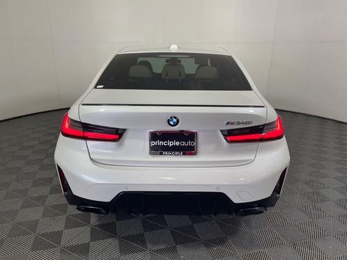 2025 BMW M340 M340i