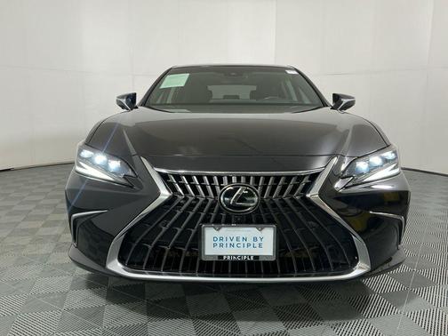 2024 Lexus ES 350 Ultra Luxury