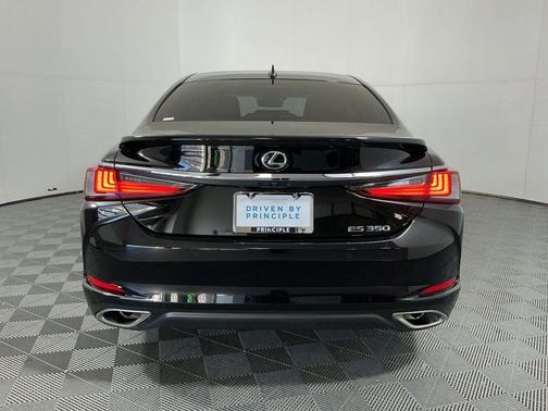 2024 Lexus ES 350 Ultra Luxury