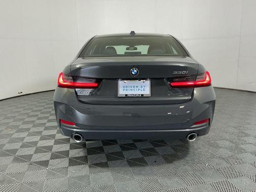 Dravit Grey Metallic 2026 BMW 330 330i