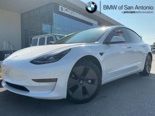 2022 Tesla Model 3 Standard Range