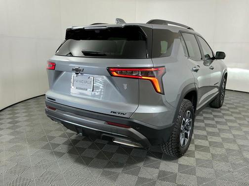 Sterling Gray Metallic 2025 Chevrolet Equinox FWD ACTIV