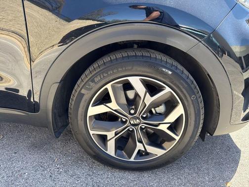 2021 Kia Sportage EX