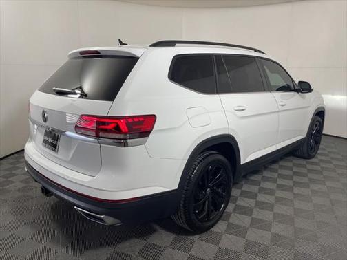 2022 Volkswagen Atlas 3.6L SE w/Technology