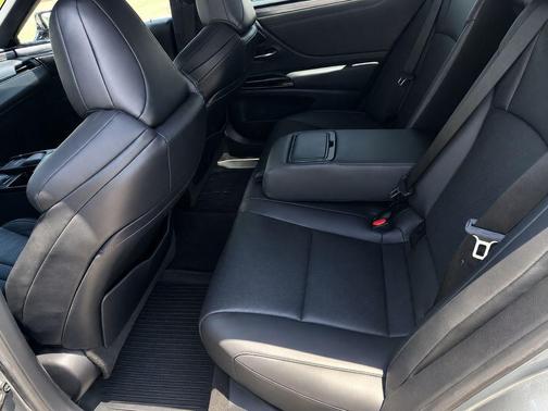 Iridium 2022 Lexus ES 350 F Sport