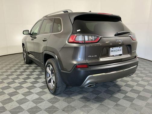 Granite Crystal Metallic Clearcoat 2019 Jeep Cherokee Limited