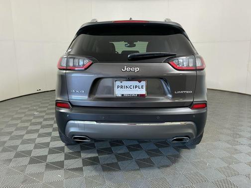 Granite Crystal Metallic Clearcoat 2019 Jeep Cherokee Limited