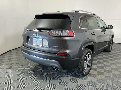 Granite Crystal Metallic Clearcoat 2019 Jeep Cherokee Limited