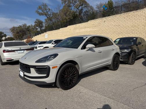 2024 Porsche Macan Base