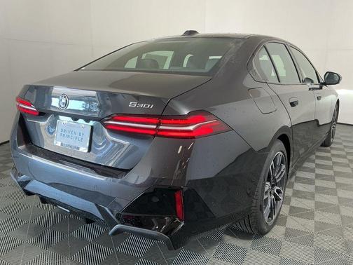 2026 BMW 530 i